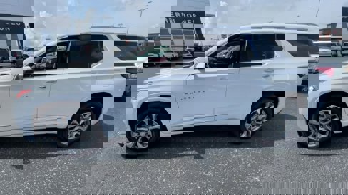 Used 2021 Chevrolet Traverse Premier image 6