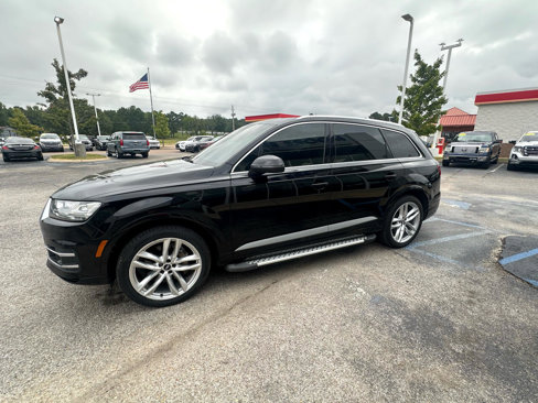 Used 2017 Audi Q7 3.0T Prestige image 3