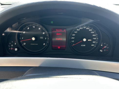 Used 2008 Pontiac G8 GT image 25