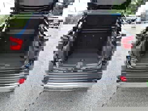 New 2025 Chevrolet Trax LT w/ Driver Confidence Package image 5