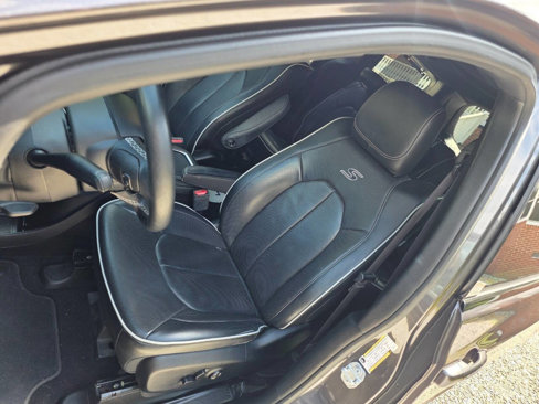 Used 2018 Chrysler Pacifica Limited w/ S Appearance Package image 11