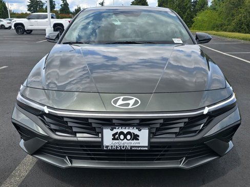New 2025 Hyundai Elantra Sport image 9