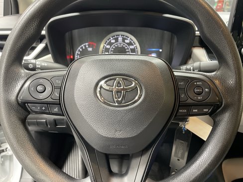 Certified 2022 Toyota Corolla LE image 18