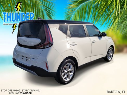 Used 2023 Kia Soul S image 4