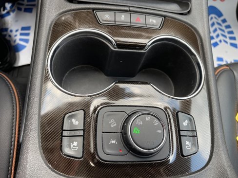 Used 2023 GMC Acadia AT4 w/ Technology Package image 29