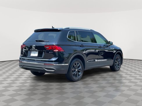 Used 2022 Volkswagen Tiguan SE image 7