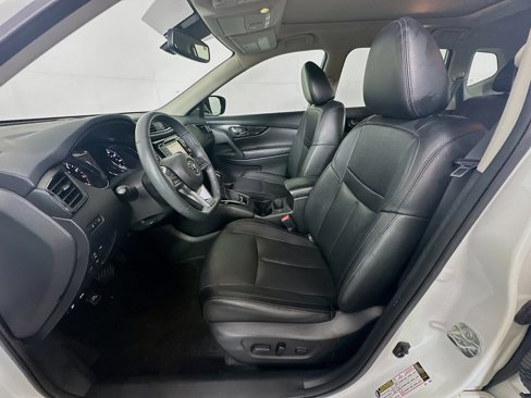 Used 2017 Nissan Rogue SL image 13
