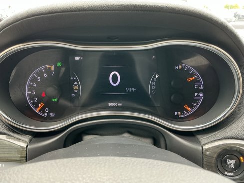 Used 2015 Jeep Grand Cherokee Overland w/ Advanced Technology Group image 51