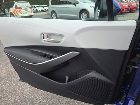 Used 2022 Toyota Corolla SE image 23