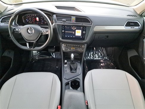 Used 2020 Volkswagen Tiguan SEL image 15