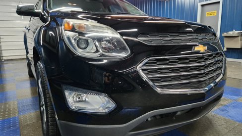 Used 2016 Chevrolet Equinox LTZ w/ Enhanced Convenience Package image 38