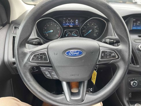 Used 2016 Ford Focus SE image 23