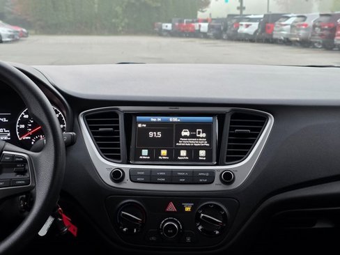 Used 2021 Hyundai Accent SEL image 20