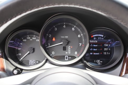 Certified 2024 Porsche Macan image 24