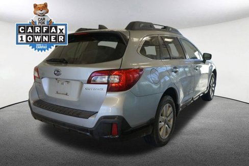 Used 2019 Subaru Outback 2.5i Premium image 14