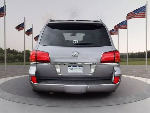 Used 2011 Lexus LX 570 4WD w/ Luxury Pkg image 6