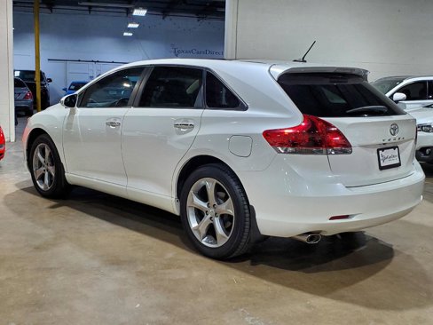 Used 2015 Toyota Venza XLE image 11