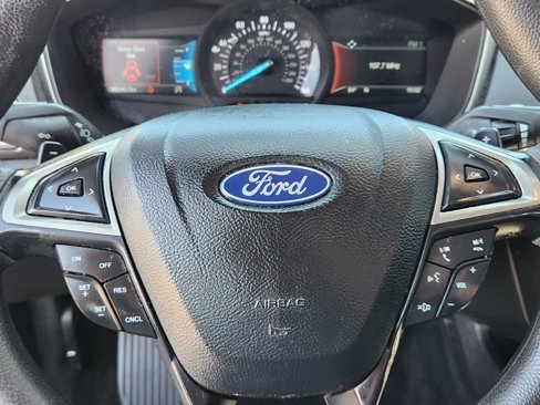 Used 2018 Ford Fusion SE w/ Fusion SE Technology Package image 23