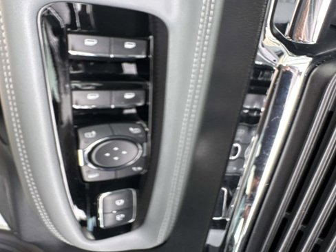 Certified 2021 Lincoln Corsair FWD image 12