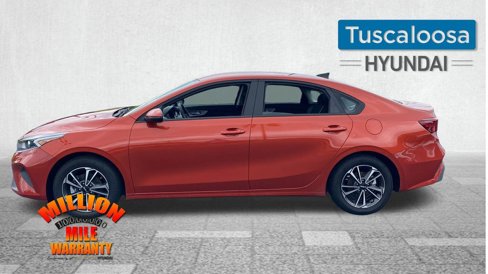 Used 2023 Kia Forte LXS w/ LXS Technology Package image 5