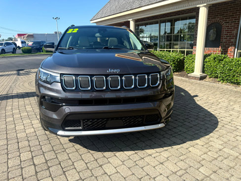 Used 2022 Jeep Compass Limited w/ Elite Group image 3