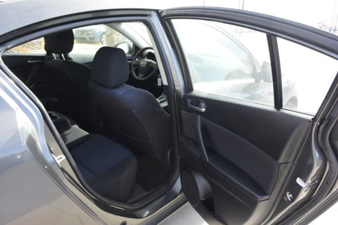 Used 2010 MAZDA MAZDA3 i Touring image 27