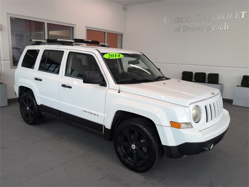 Used 2014 Jeep Patriot Sport image 2