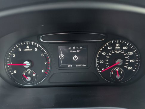 Used 2016 Kia Sorento LX image 12