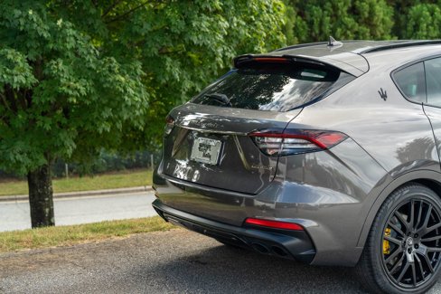 Used 2022 Maserati Levante Modena image 11