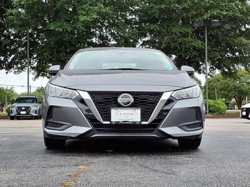 Used 2021 Nissan Sentra SV image 3