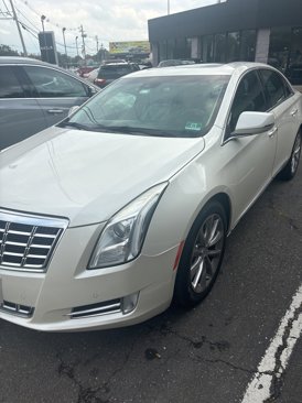 Used 2014 Cadillac XTS Luxury w/ Driver Awareness Package image 2