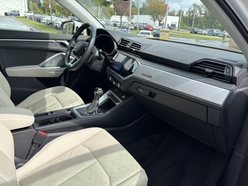 Used 2021 Audi Q3 2.0T Premium w/ Convenience Package image 21