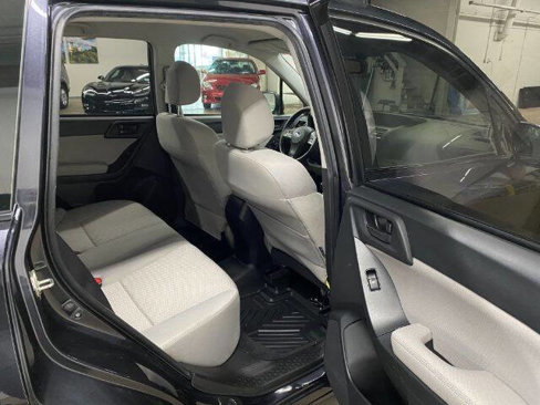 Used 2014 Subaru Forester 2.5i image 15