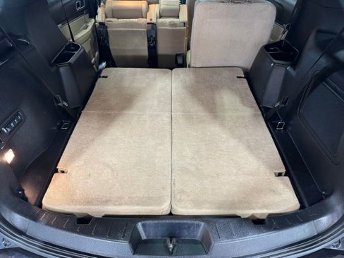 Used 2017 Ford Explorer Limited image 30
