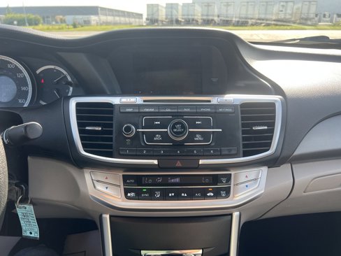 Used 2014 Honda Accord LX image 18