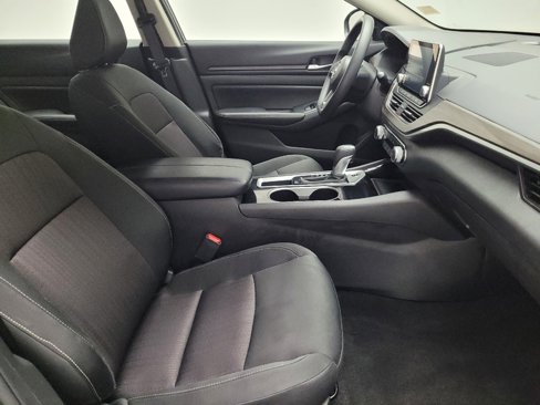 Used 2024 Nissan Altima 2.5 SV image 21