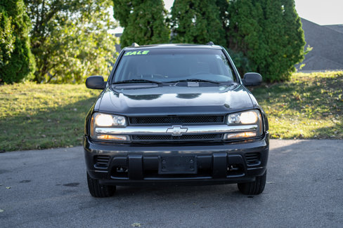 Used 2003 Chevrolet TrailBlazer LS w/ Preferred Equipment Group image 2