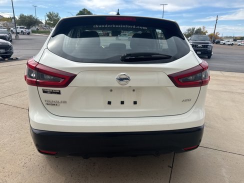Used 2022 Nissan Rogue Sport S image 3