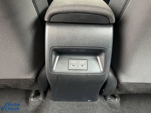 Used 2023 Toyota Corolla LE image 22