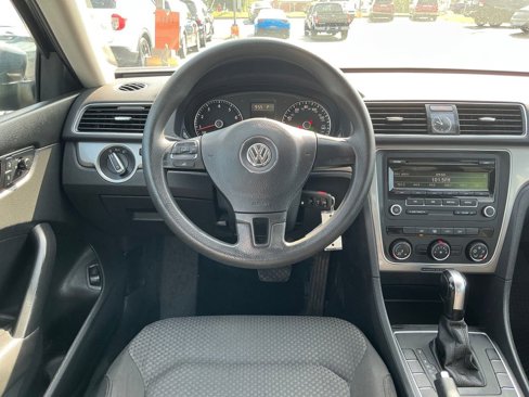 Used 2015 Volkswagen Passat 1.8T S image 13