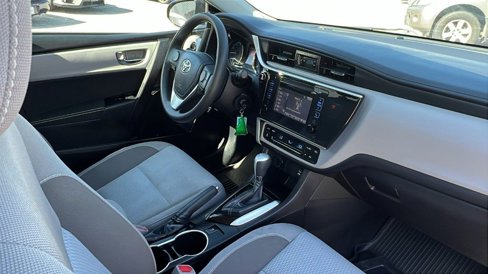 Used 2018 Toyota Corolla LE image 10