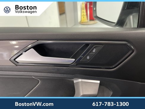 Certified 2022 Volkswagen Tiguan SE image 28