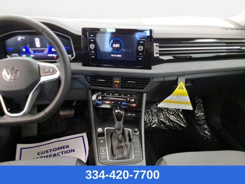 New 2025 Volkswagen Jetta SE image 13