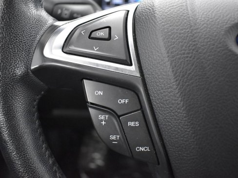 Used 2023 Ford Edge SEL image 16
