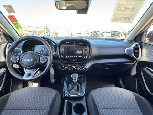 Used 2023 Kia Soul LX image 14