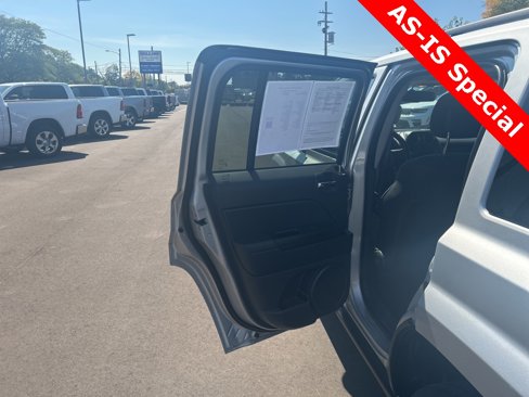 Used 2011 Jeep Patriot Latitude image 16