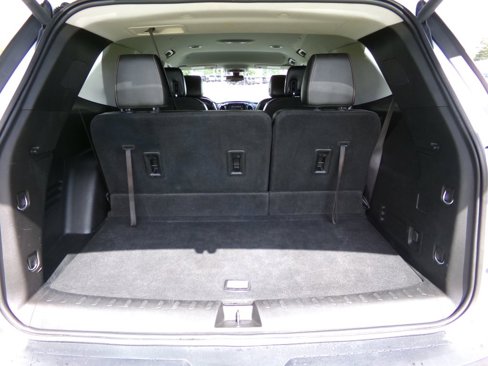 Used 2018 Chevrolet Traverse LT image 16