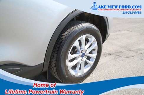 Used 2022 Ford Escape SE image 7
