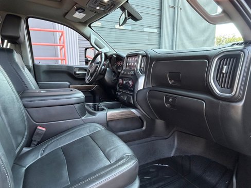Used 2020 Chevrolet Silverado 1500 LT Trail Boss w/ Midnight Edition image 13