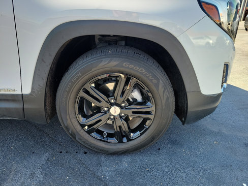 Used 2020 GMC Terrain SLE image 9